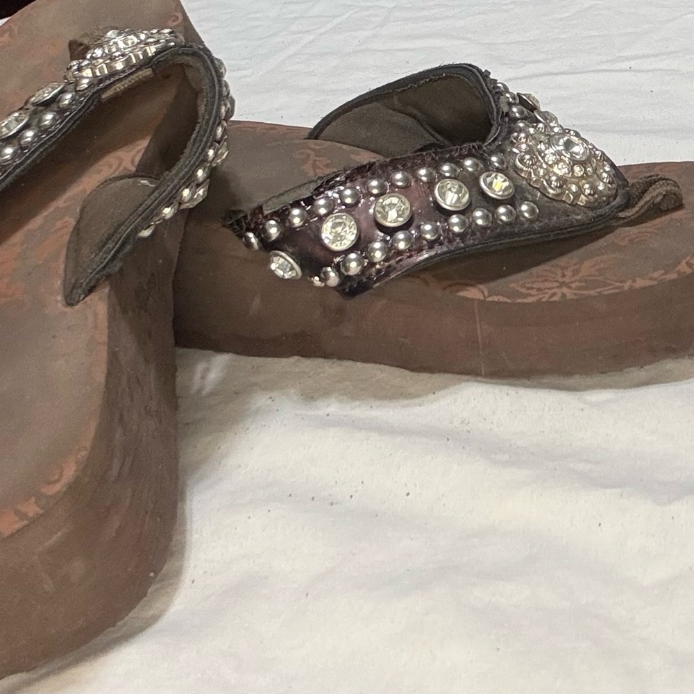 Embellished Brown Sandals - Picture 8 of 9